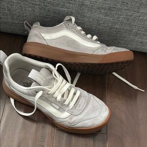 Used Vans Range EXP Low-Top Sneakers - Women's